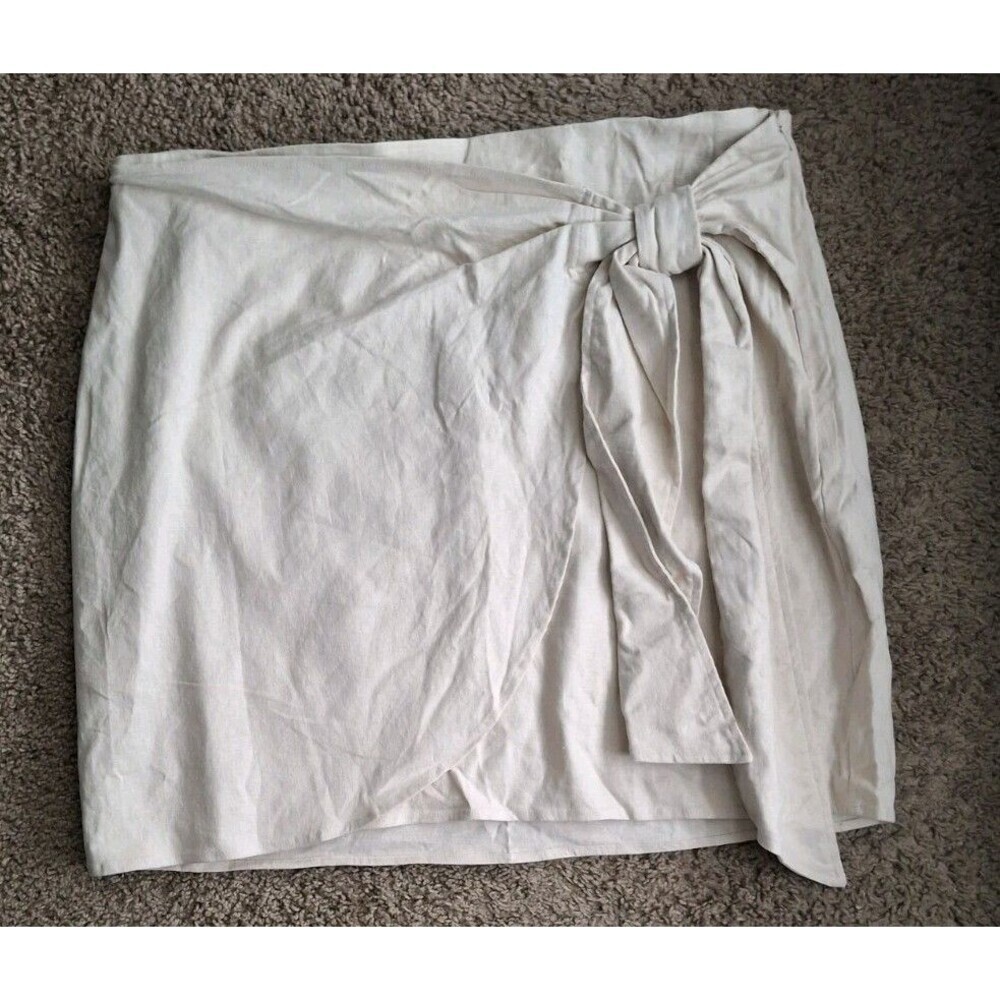 Express Linen Blend Wrap Skirt Size Large Beige Natural Color Side Zip Coastal